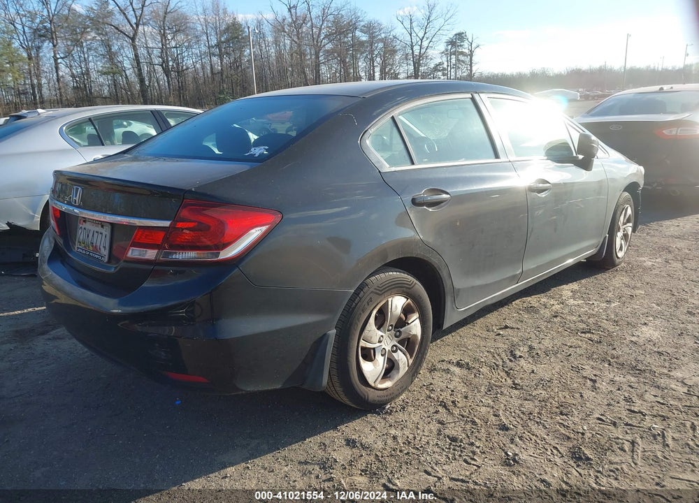 2015 HONDA CIVIC LX VIN: 19XFB2F52FE224423