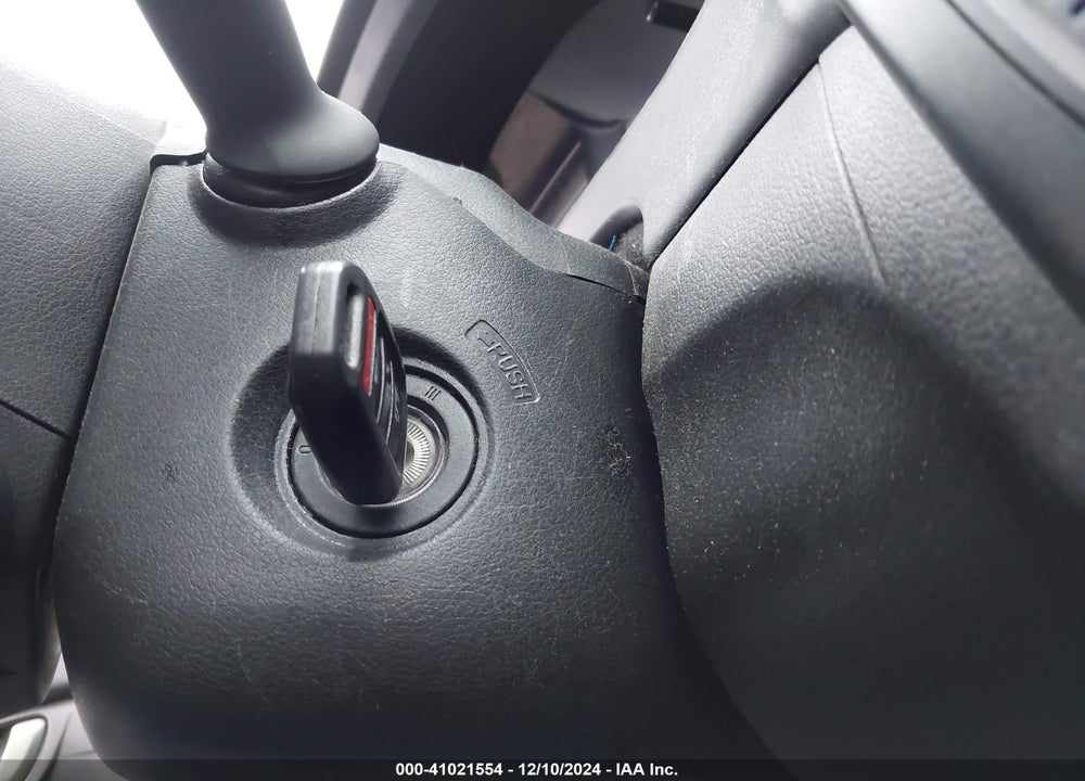 2015 HONDA CIVIC LX VIN: 19XFB2F52FE224423
