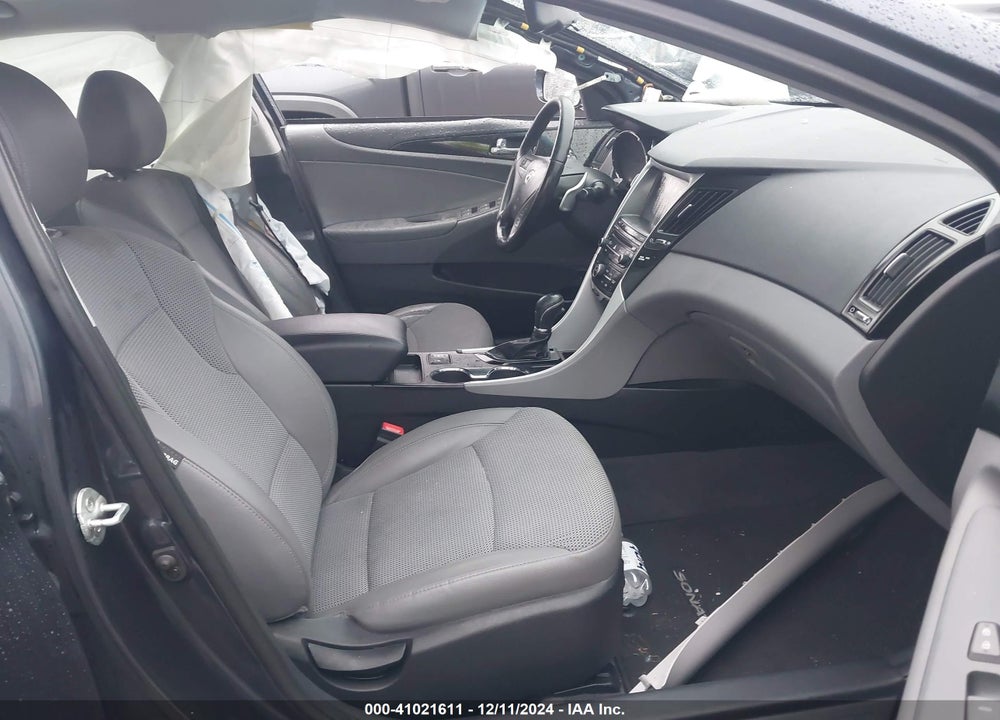 2014 HYUNDAI SONATA VIN: 5NPEC4AB1EH853909