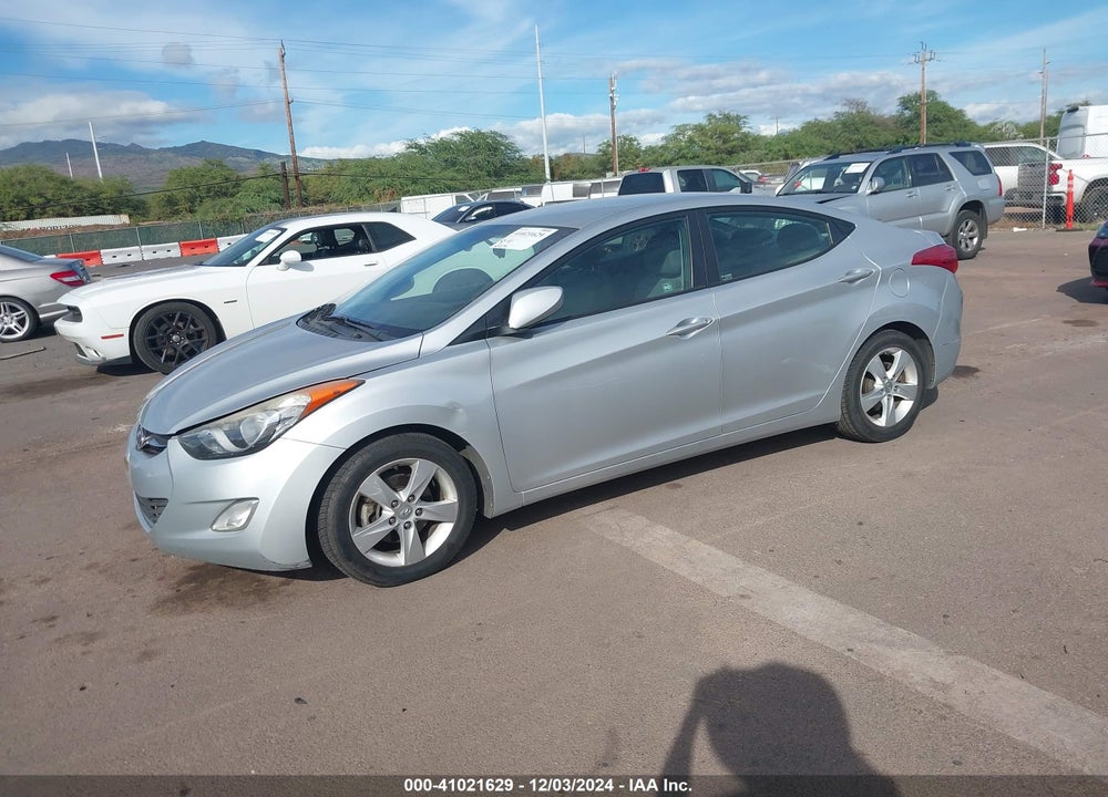2013 HYUNDAI ELANTRA VIN: 5NPDH4AE9DH185668