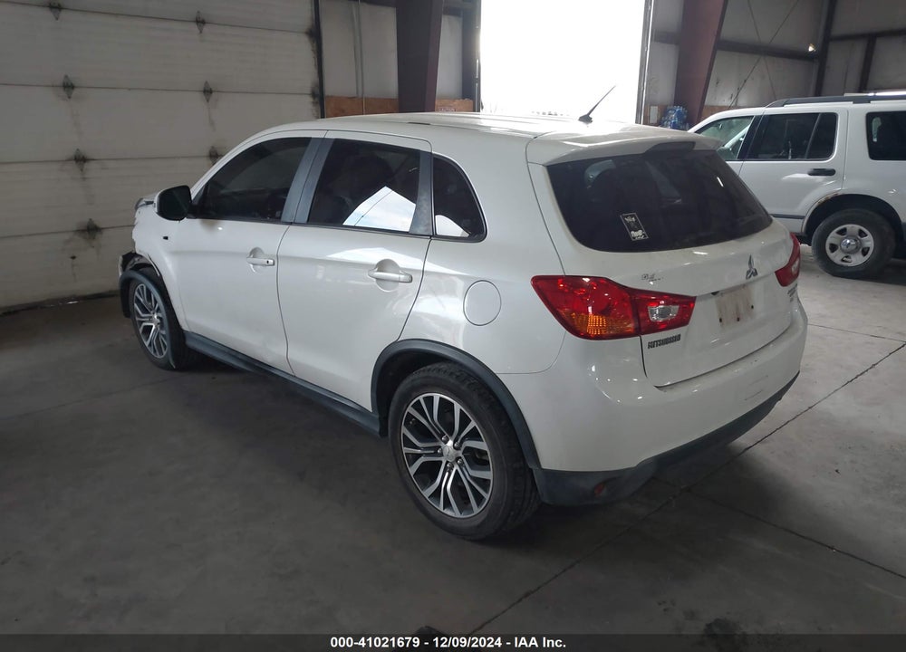 2016 MITSUBISHI OUTLANDER SPORT 2.4 ES VIN: JA4AR3AW1GZ025018