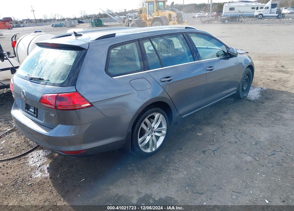 2015 VOLKSWAGEN GOLF SPORTWAGEN TDI SEL 4-DOOR VIN: 3VWCA7AU7FM506948