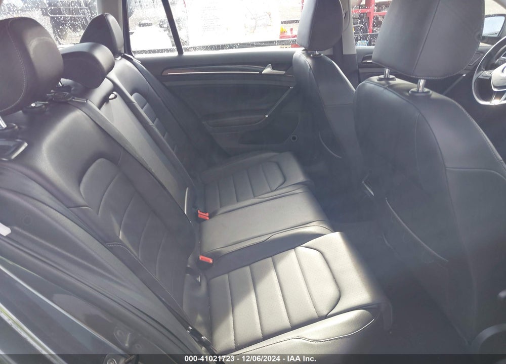 2015 VOLKSWAGEN GOLF SPORTWAGEN TDI SEL 4-DOOR VIN: 3VWCA7AU7FM506948
