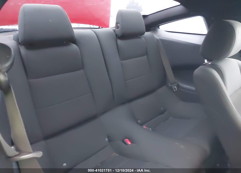 2014 FORD MUSTANG V6 VIN: 1ZVBP8AMXE5290212
