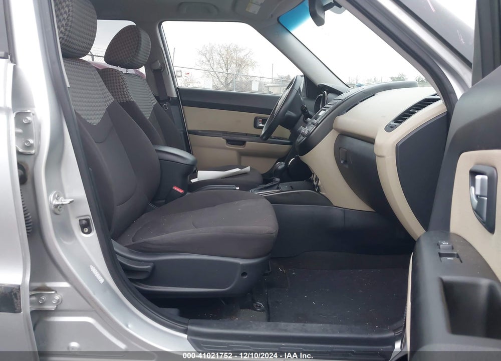2012 KIA SOUL VIN: KNDJT2A67C7425222