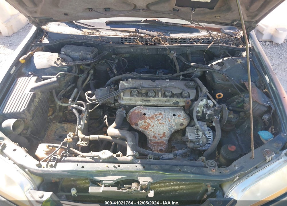1998 HONDA ACCORD SDN LX VIN: 1HGCG5643WA096436