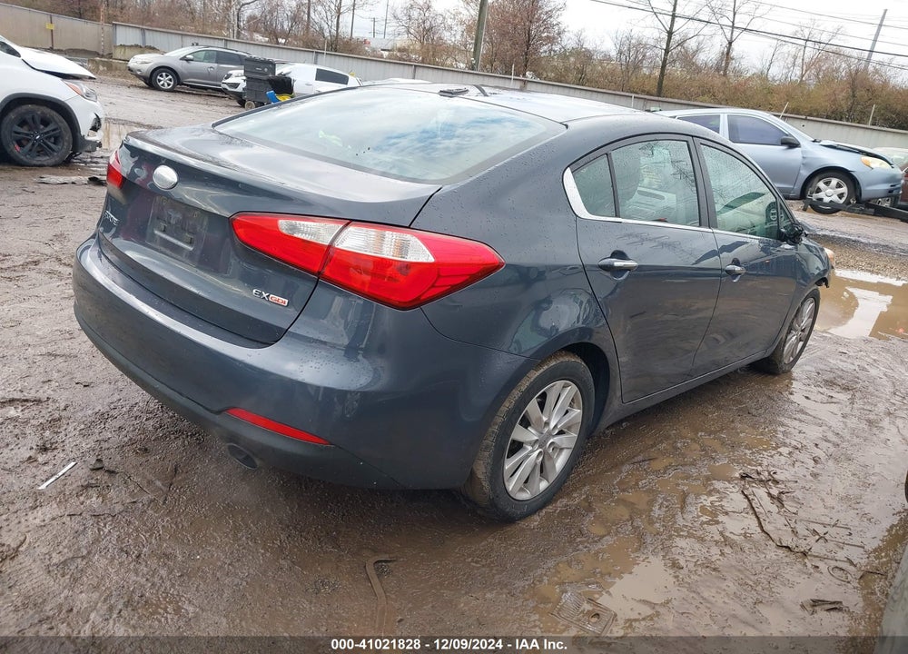 2015 KIA FORTE EX VIN: KNAFX4A83F5321654