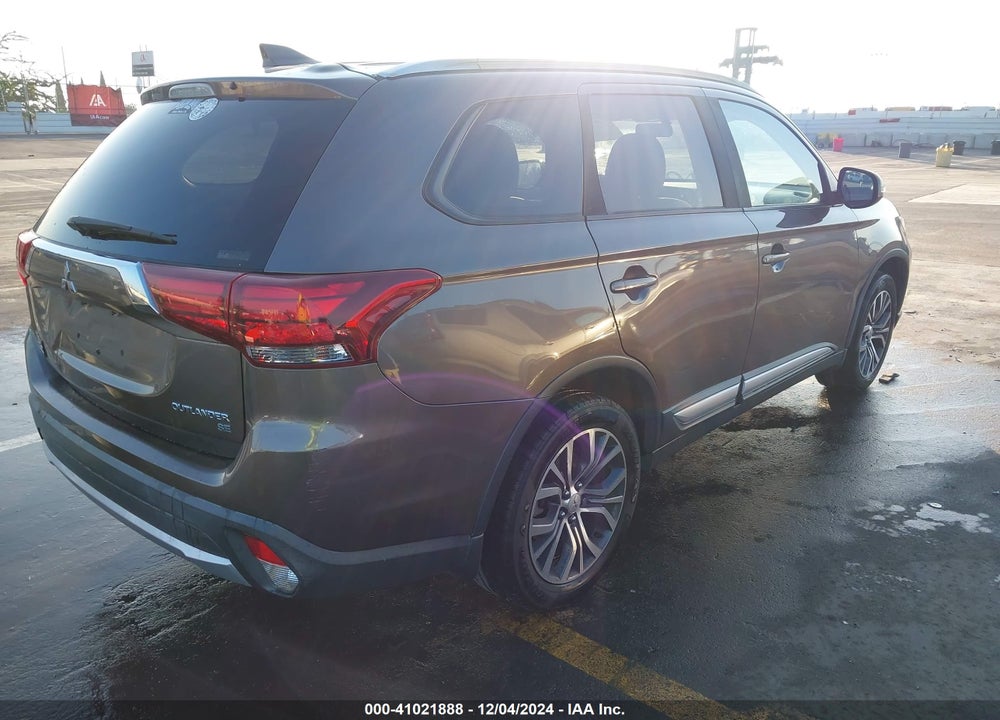 2018 MITSUBISHI OUTLANDER SE/SEL VIN: JA4AZ3A35JZ009787