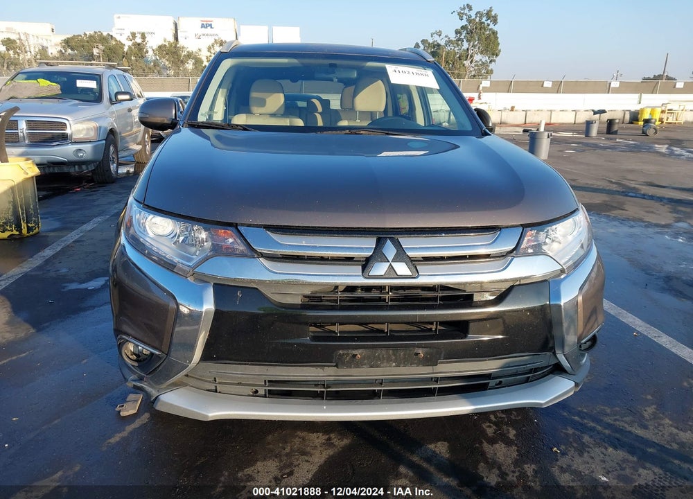 2018 MITSUBISHI OUTLANDER SE/SEL VIN: JA4AZ3A35JZ009787