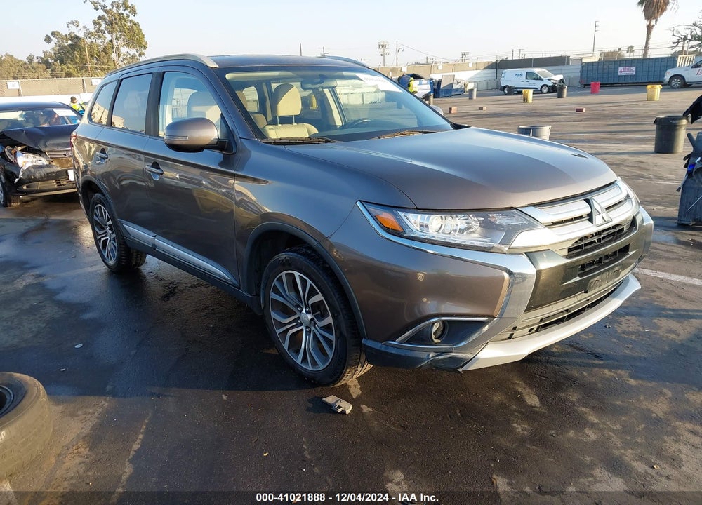 2018 MITSUBISHI OUTLANDER SE/SEL VIN: JA4AZ3A35JZ009787