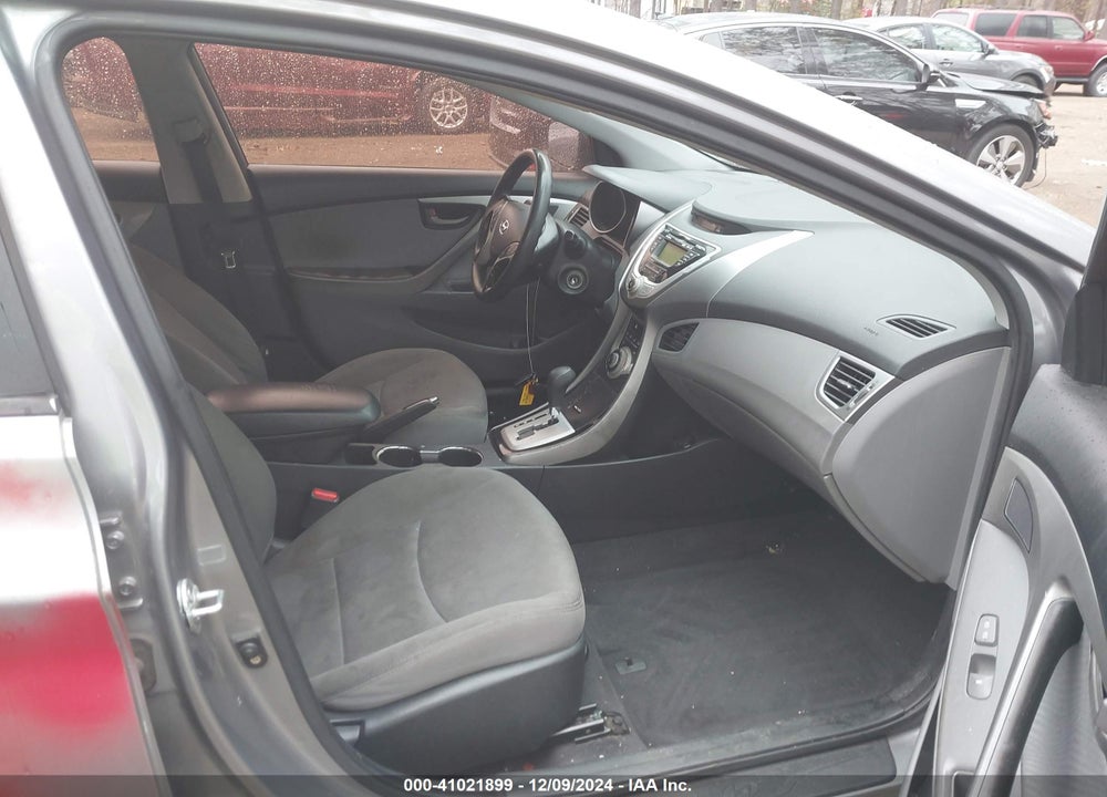 2012 HYUNDAI ELANTRA VIN: KMHDH4AE6CU403887