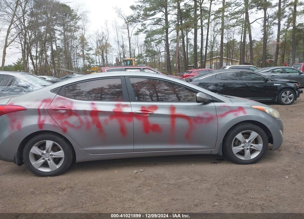 2012 HYUNDAI ELANTRA VIN: KMHDH4AE6CU403887