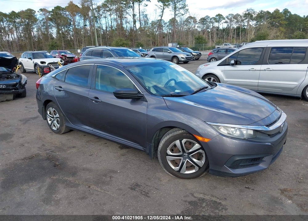 2018 HONDA CIVIC LX VIN: 2HGFC2F5XJH593977