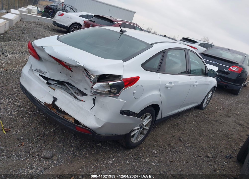 2015 FORD FOCUS SE VIN: 1FADP3F2XFL291188