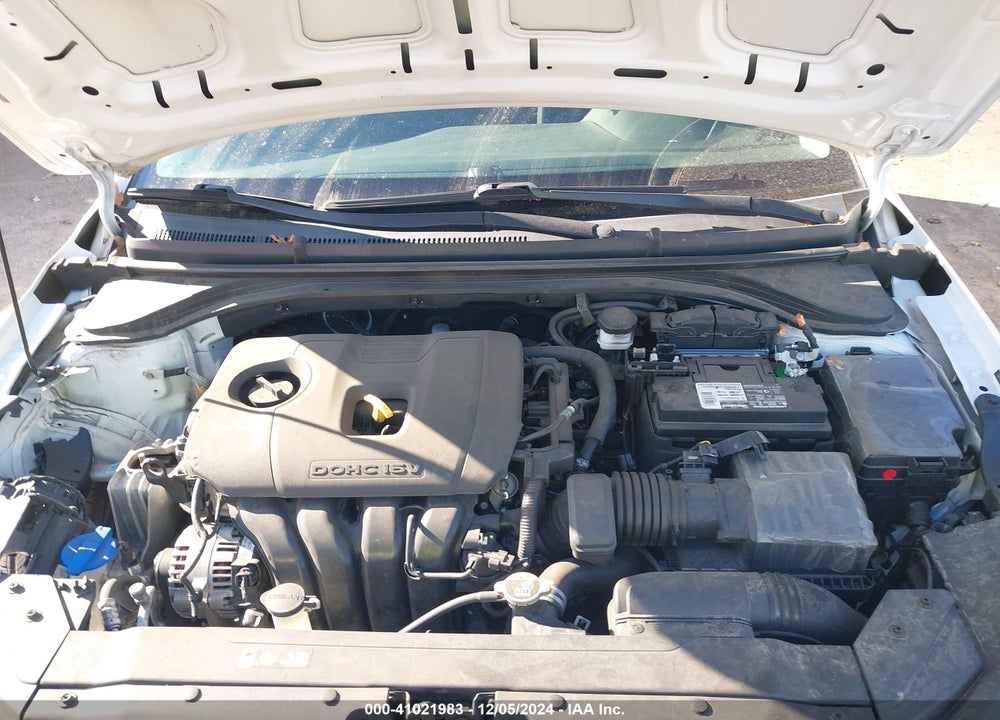2020 HYUNDAI ELANTRA SE VIN: 5NPD74LF5LH584925