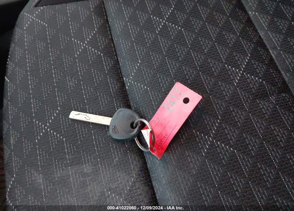 2019 KIA RIO LX VIN: 3KPA24AB7KE231588
