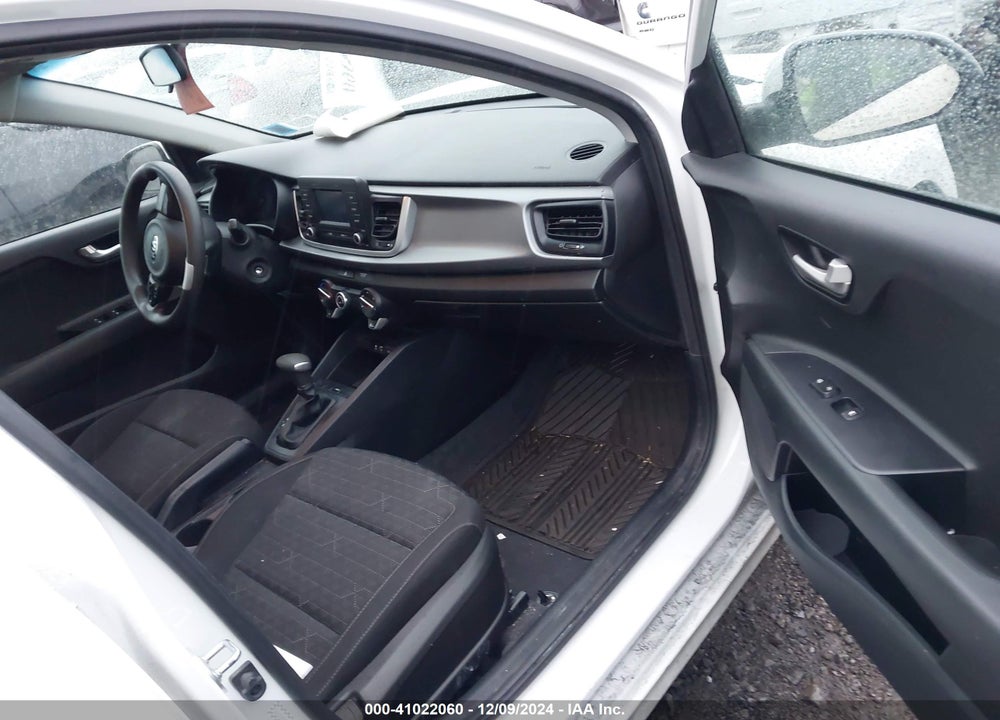 2019 KIA RIO LX VIN: 3KPA24AB7KE231588