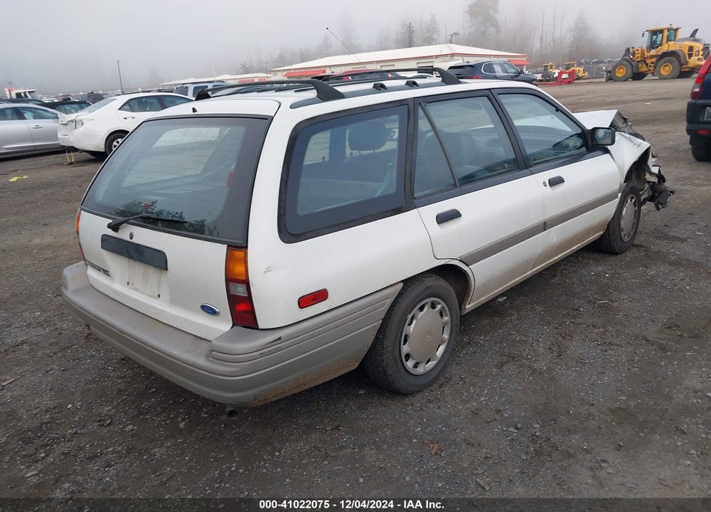 1992 FORD ESCORT LX VIN: 3FAPP15J3NR137545