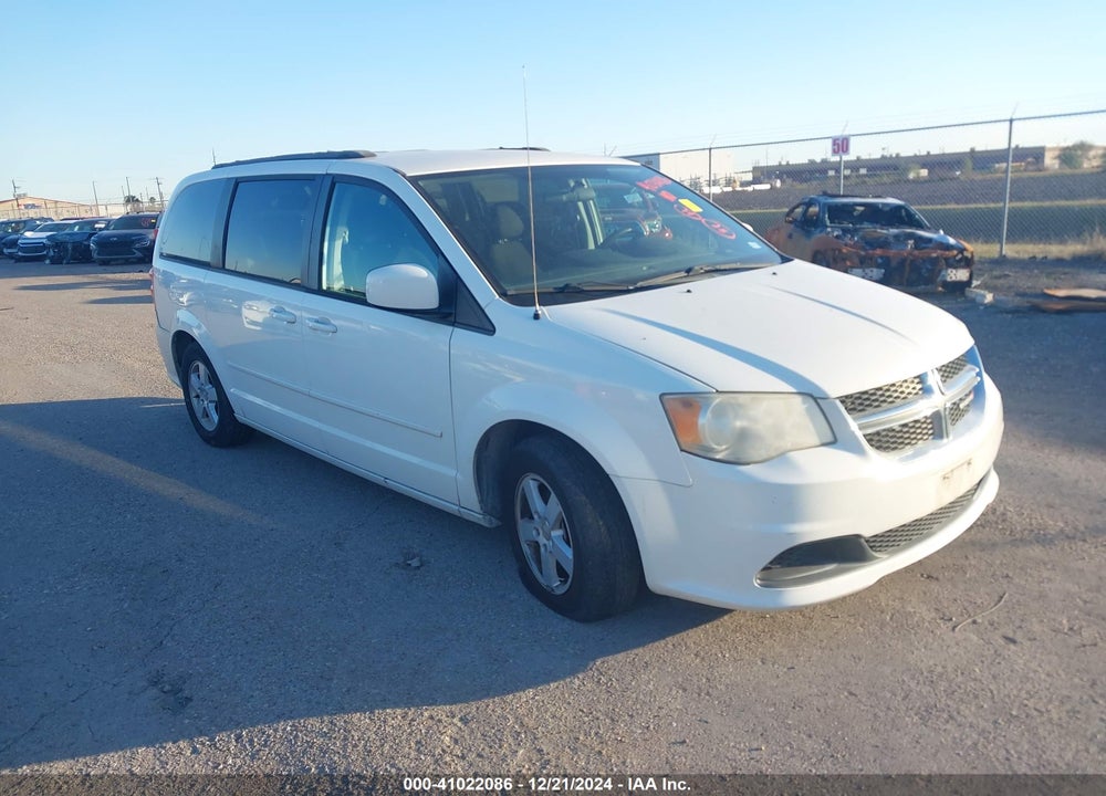 2013 DODGE GRAND CARAVAN SXT VIN: 2C4RDGCG8DR627425
