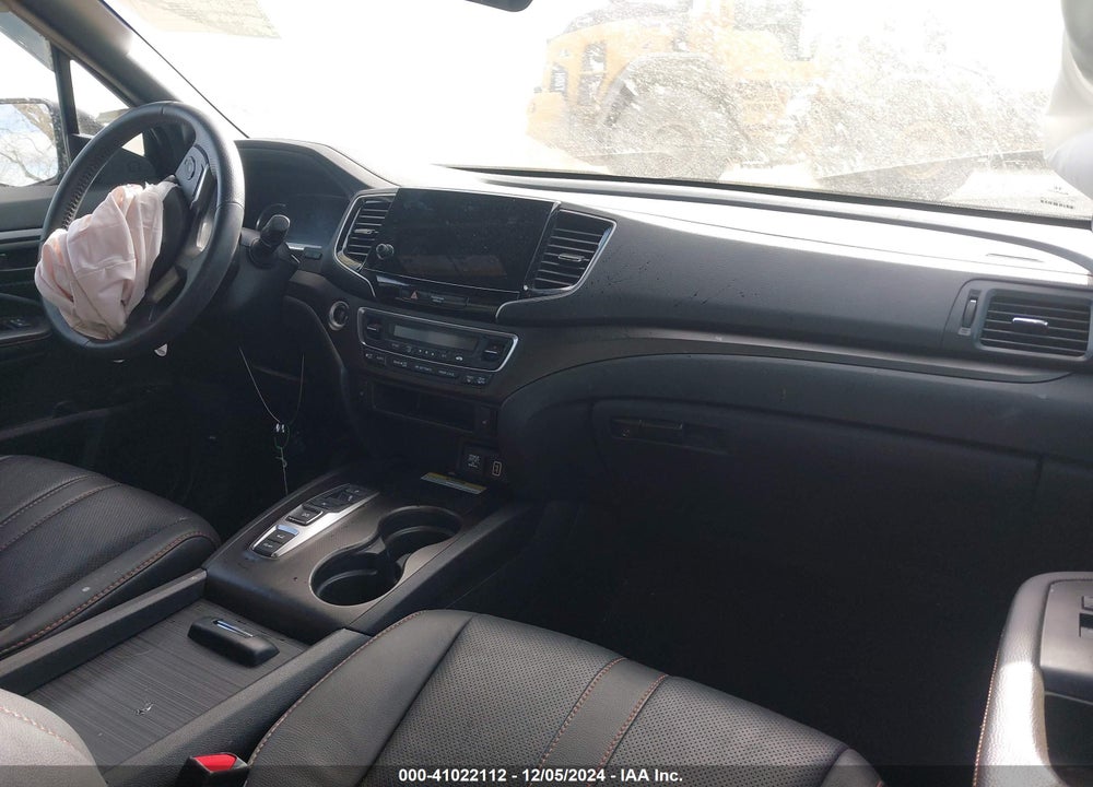 2022 HONDA PILOT AWD TRAILSPORT VIN: 5FNYF6H81NB098138