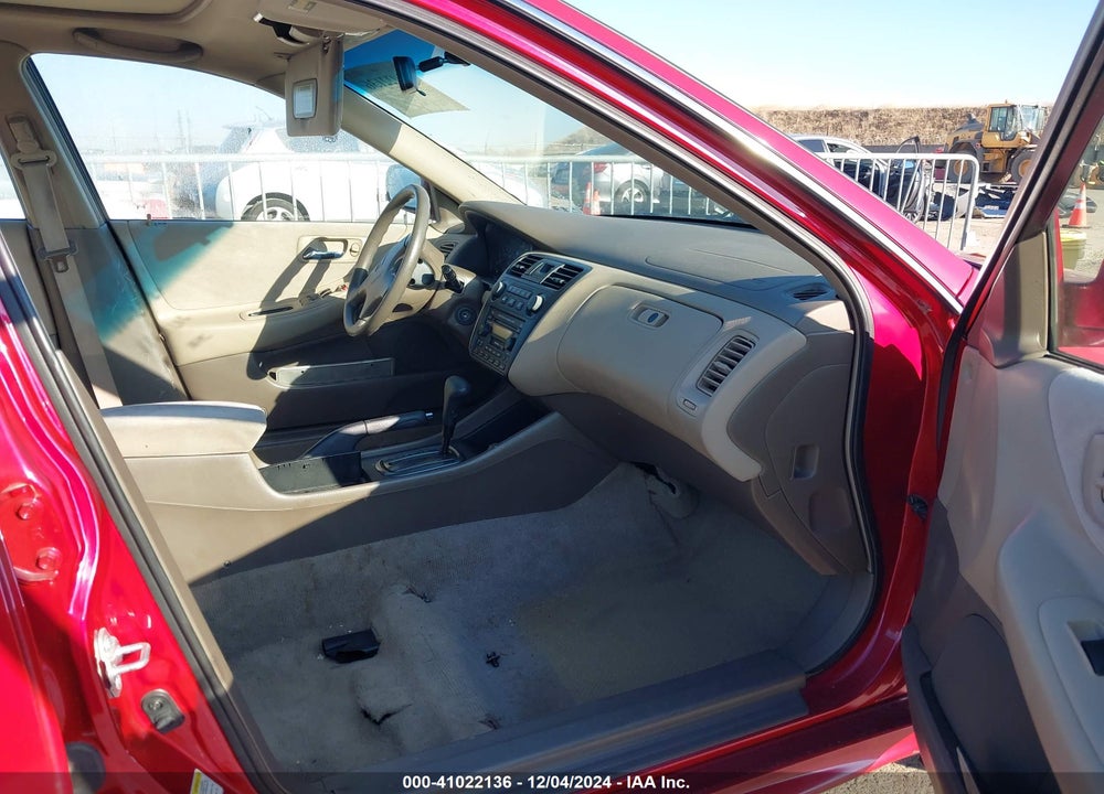 2001 HONDA ACCORD 2.3 EX VIN: JHMCG66871C016218