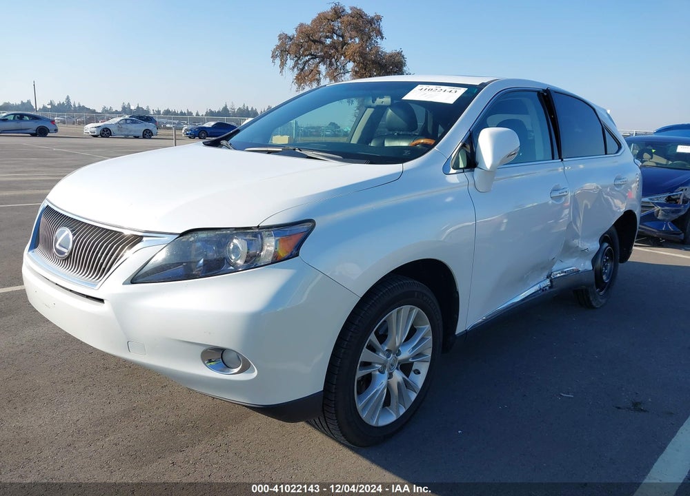 2011 LEXUS RX 450H VIN: JTJBC1BA0B2421670