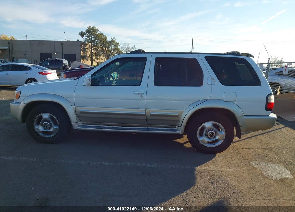 2000 INFINITI QX4 VIN: JNRAR07Y5YW083844
