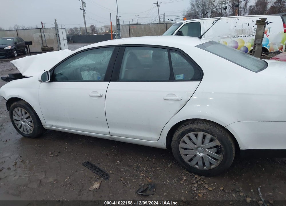 2010 VOLKSWAGEN JETTA S VIN: 3VWJX7AJ7AM025036