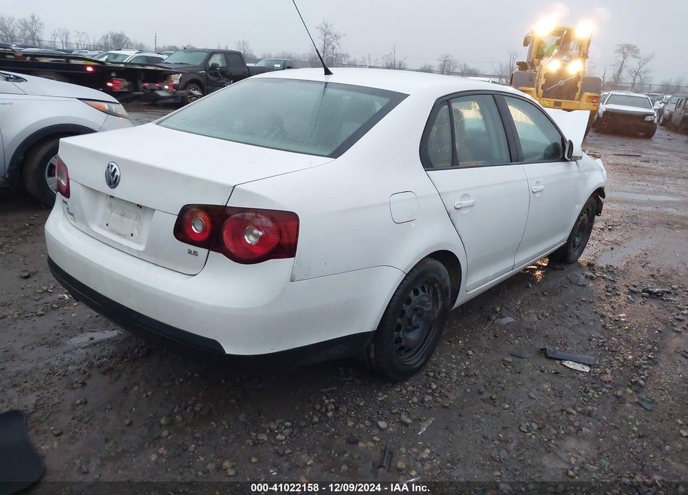 2010 VOLKSWAGEN JETTA S VIN: 3VWJX7AJ7AM025036