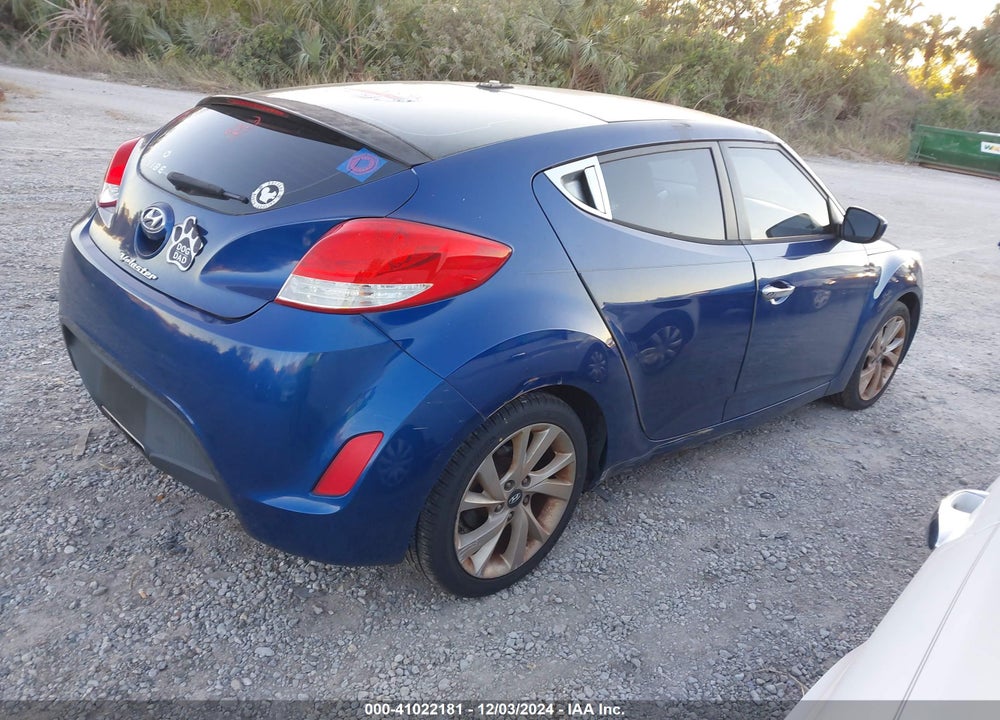 2016 HYUNDAI VELOSTER VIN: KMHTC6AD1GU250483