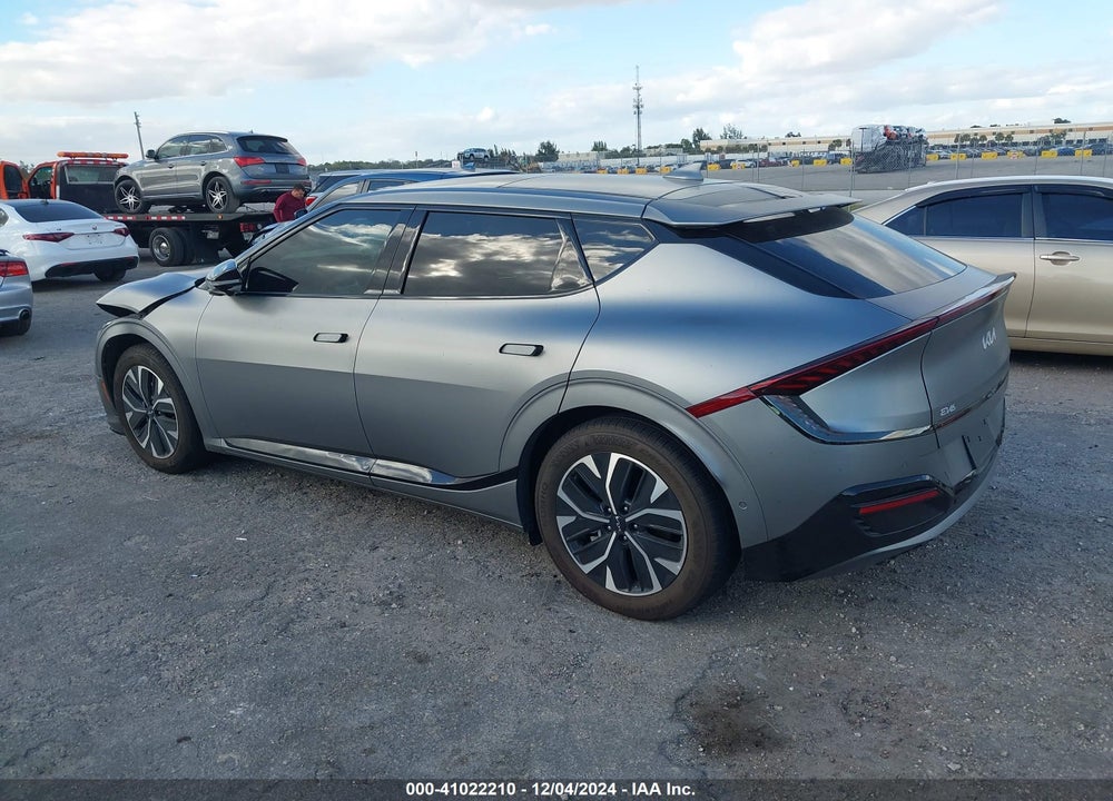 2024 KIA EV6 GT LINE VIN: KNDC44LA8R5204705