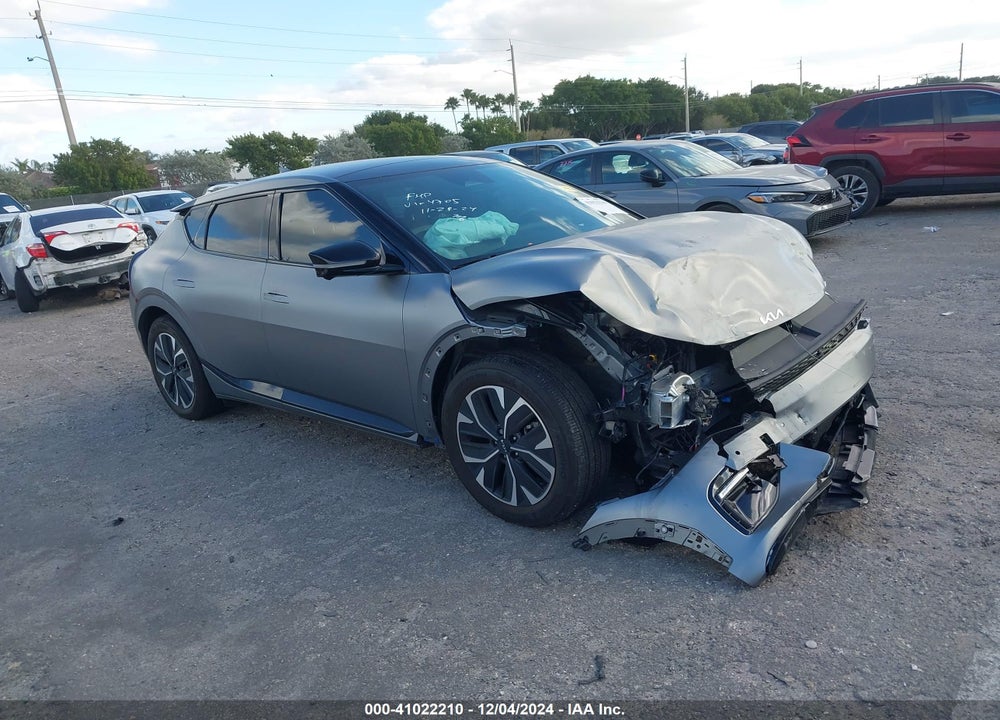 2024 KIA EV6 GT LINE VIN: KNDC44LA8R5204705