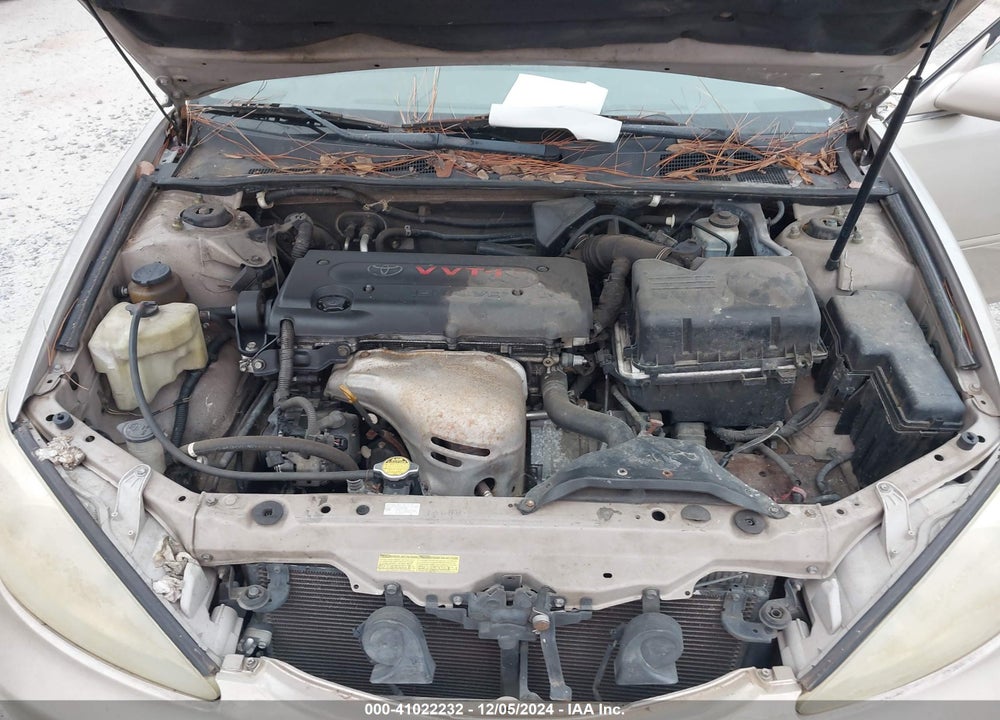 2004 TOYOTA CAMRY LE VIN: 4T1BE32K64U359664
