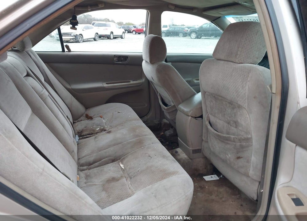 2004 TOYOTA CAMRY LE VIN: 4T1BE32K64U359664