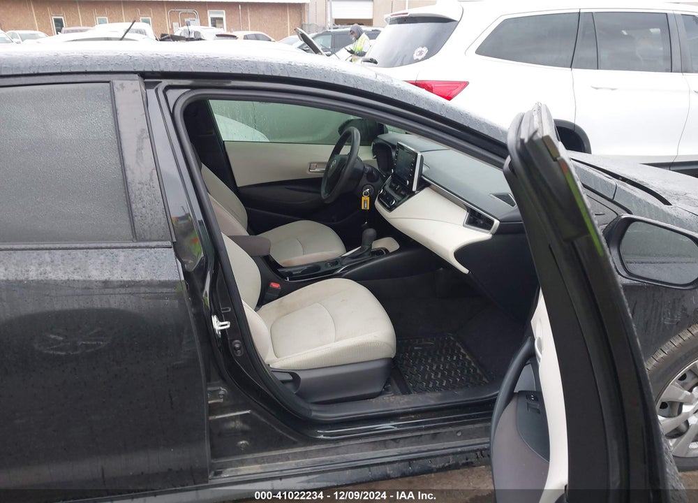 2020 TOYOTA COROLLA LE VIN: JTDEPRAE5LJ074741