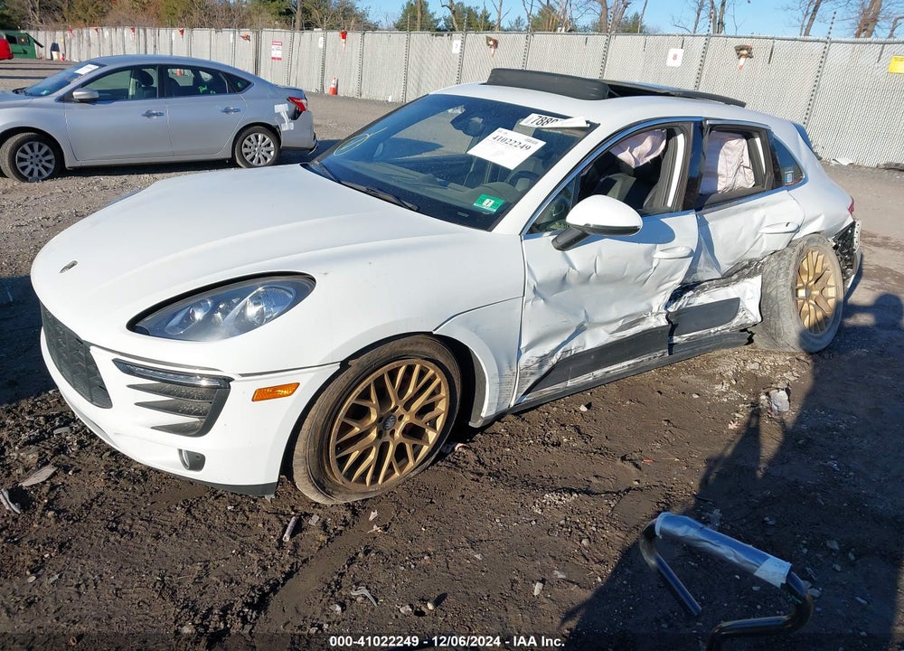 2015 PORSCHE MACAN S VIN: WP1AB2A59FLB74160