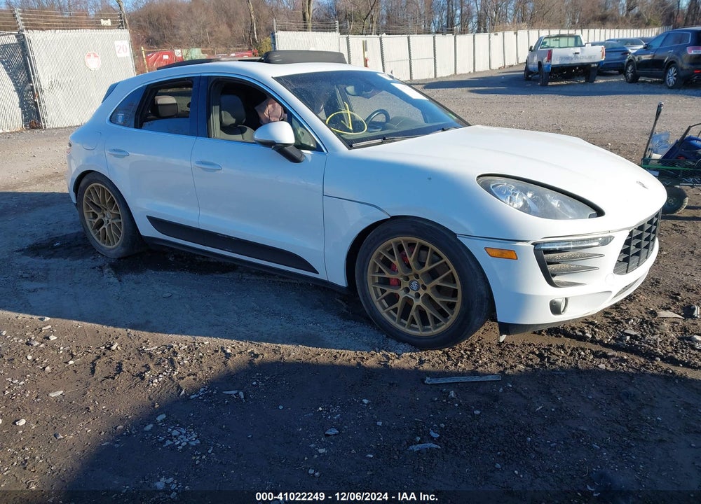 2015 PORSCHE MACAN S VIN: WP1AB2A59FLB74160