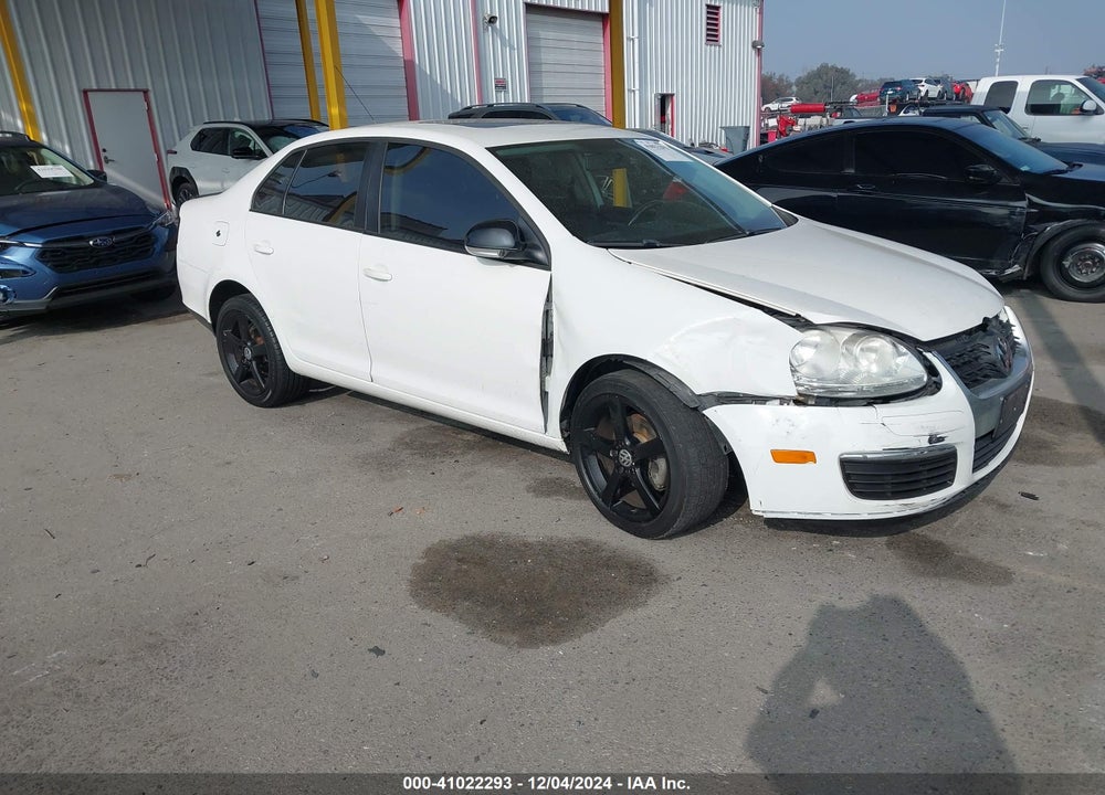 2010 VOLKSWAGEN JETTA LIMITED EDITION VIN: 3VWRZ7AJ8AM164380
