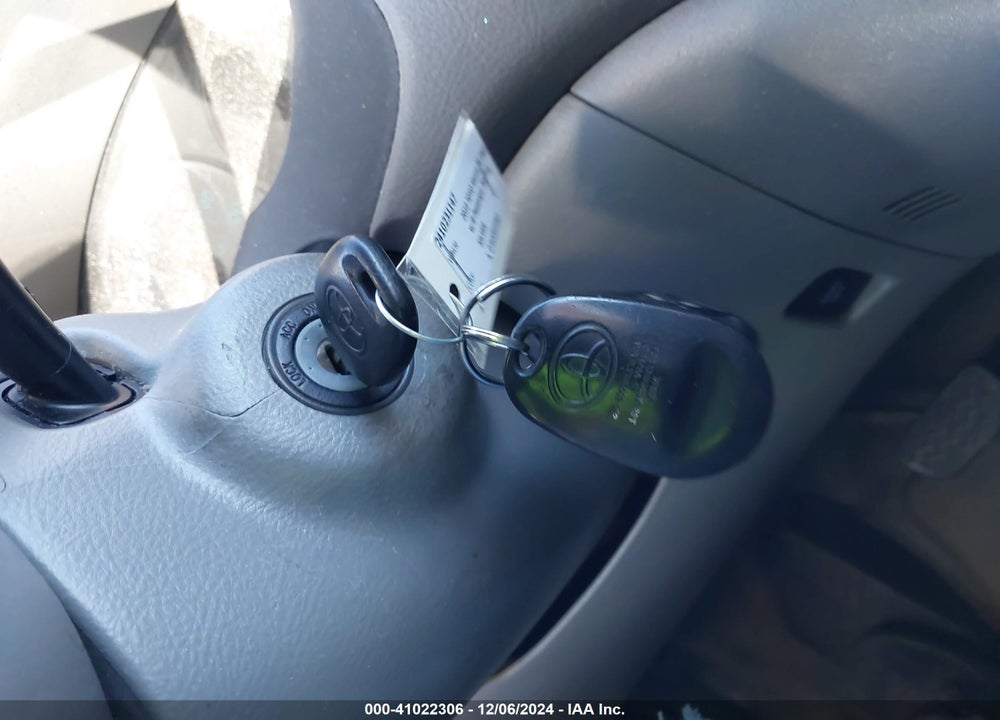 2010 TOYOTA SIENNA LE VIN: 5TDKK4CC9AS297610