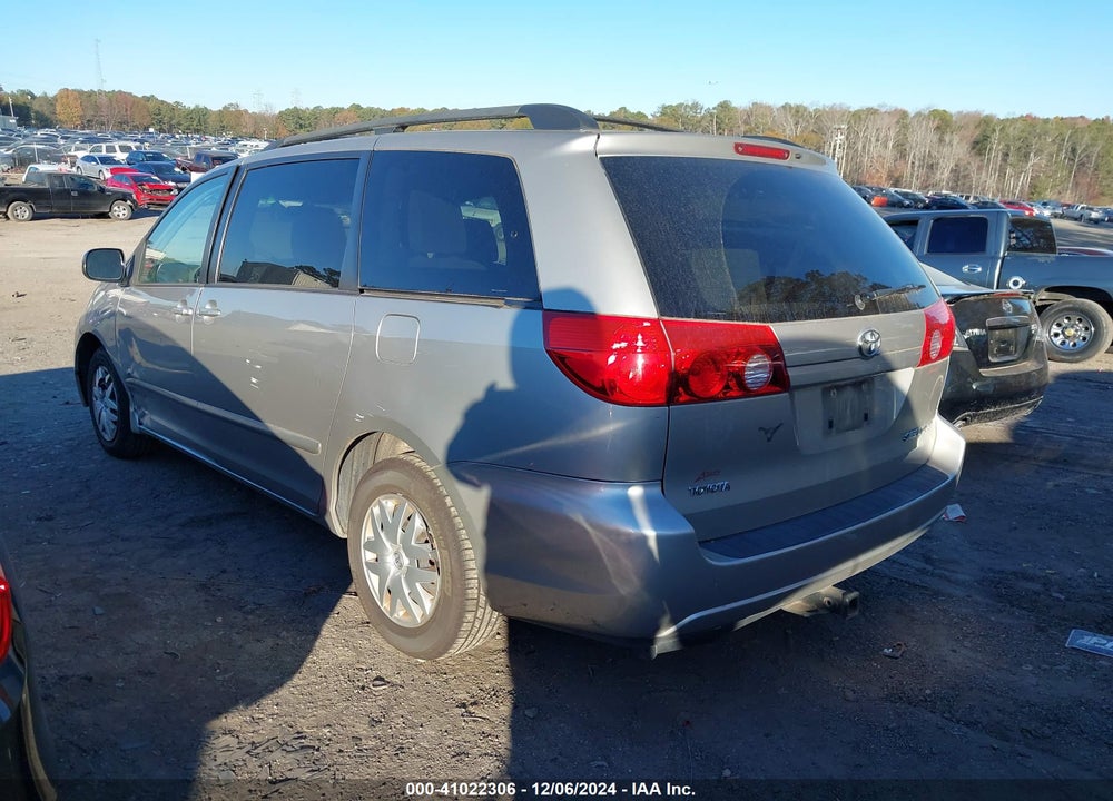 2010 TOYOTA SIENNA LE VIN: 5TDKK4CC9AS297610