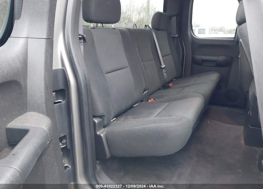 2013 CHEVROLET SILVERADO 1500 LT VIN: 1GCRKSE72DZ381550