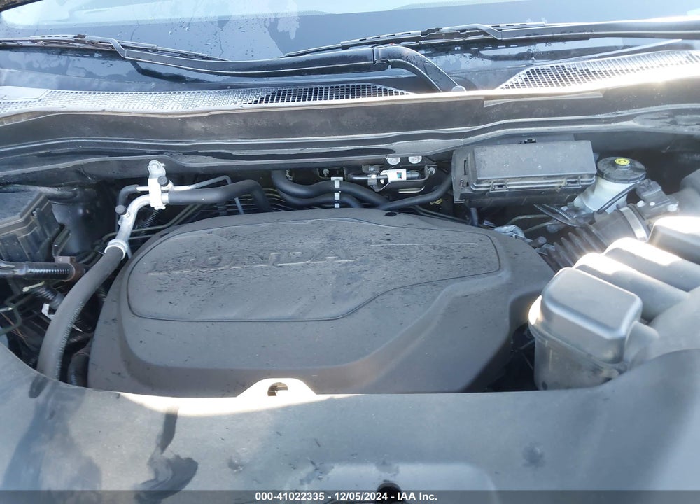 2018 HONDA RIDGELINE RTL-E VIN: 5FPYK3F7XJB013514