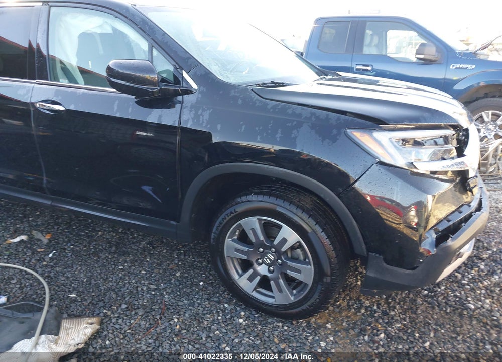 2018 HONDA RIDGELINE RTL-E VIN: 5FPYK3F7XJB013514