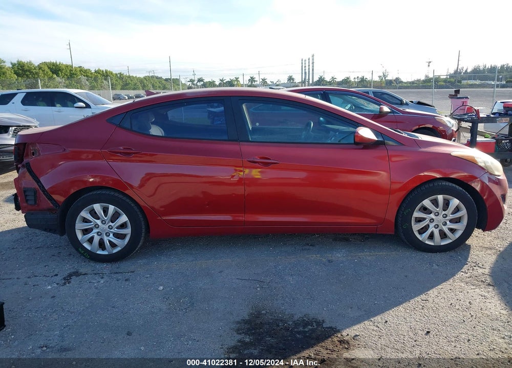 2013 HYUNDAI ELANTRA GLS VIN: KMHDH4AE6DU538482