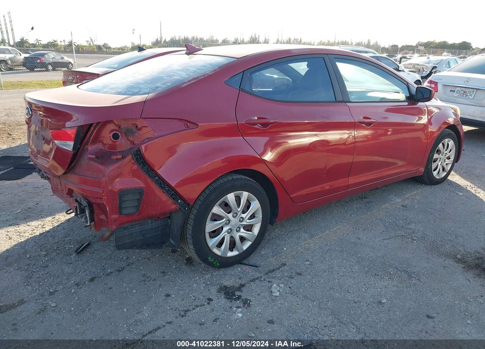 2013 HYUNDAI ELANTRA GLS VIN: KMHDH4AE6DU538482