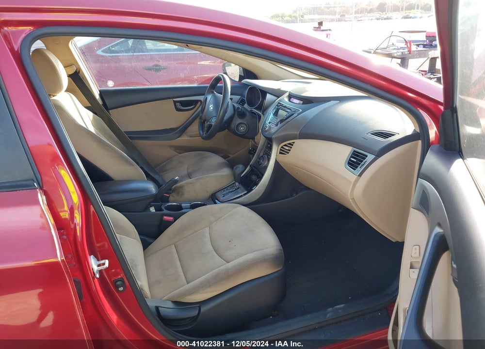 2013 HYUNDAI ELANTRA GLS VIN: KMHDH4AE6DU538482