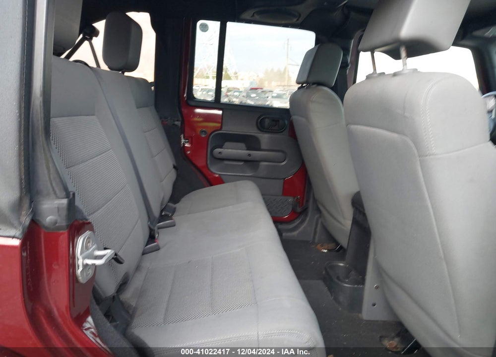 2008 JEEP WRANGLER UNLIMITED SAHARA VIN: 1J4GA59168L512385