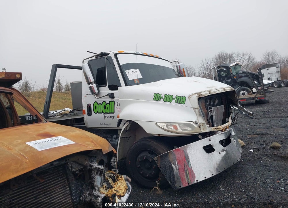 2002 INTERNATIONAL 4000 4400 VIN: 1HTMKAAM72H389777