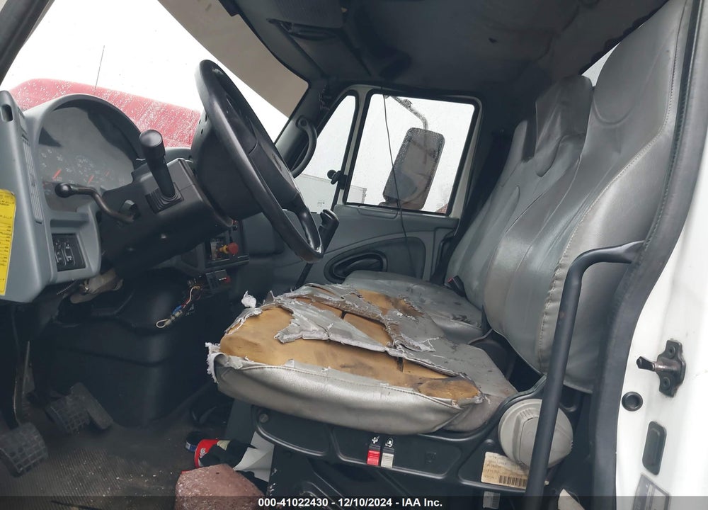 2002 INTERNATIONAL 4000 4400 VIN: 1HTMKAAM72H389777