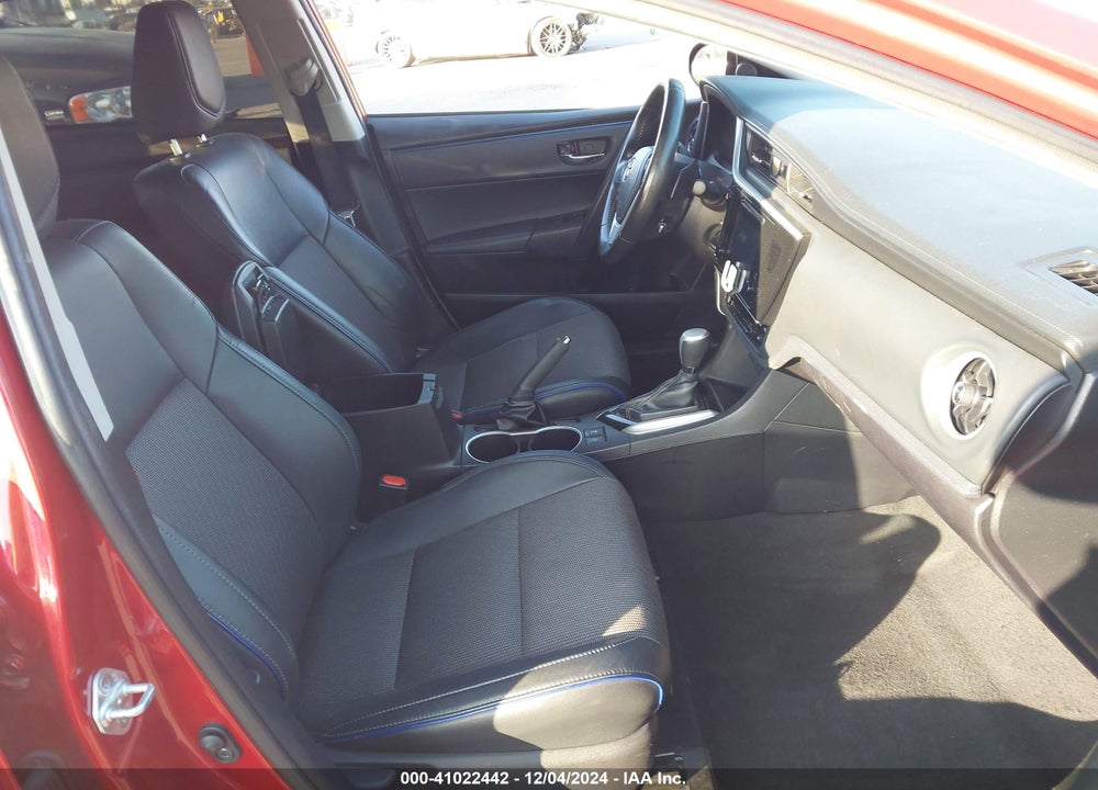 2019 TOYOTA COROLLA SE VIN: 2T1BURHE0KC158977